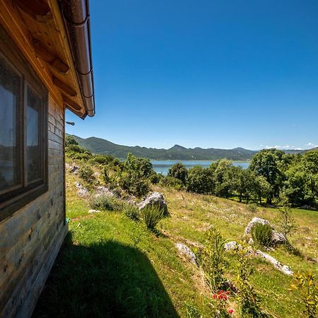 Boljesestre Lake Retreat Golubovci Экстерьер фото