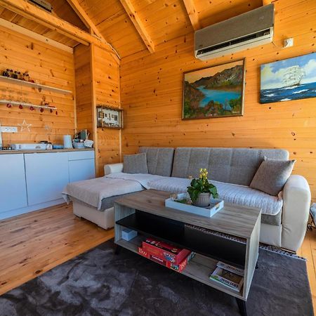 Boljesestre Lake Retreat Golubovci Экстерьер фото